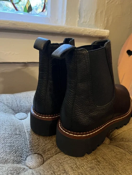 Black Leather Calson Ankle Chelsea Boots, worn once - Picture 3 of 7